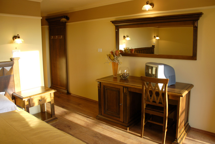 Asociatia Batraneti Insorite - foto 6