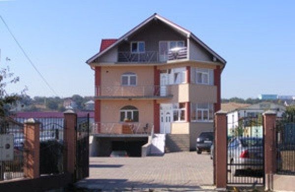 Azilul De Bătrâni Lilioara - foto 1