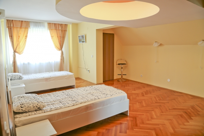 Camin batrani Altmed Royal Vitas - foto 6