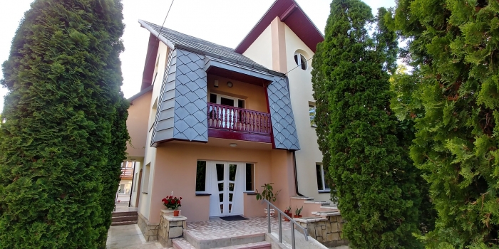 Casa Seniorilor "Lacul cu Nuferi"