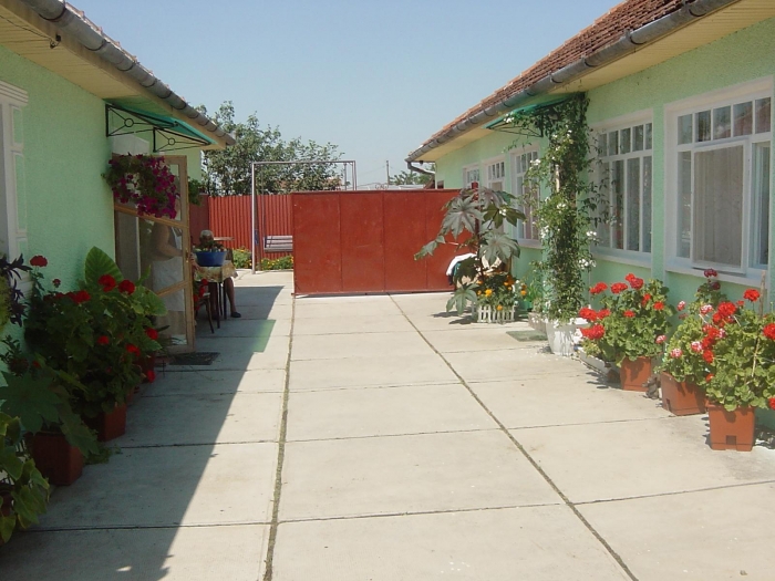 Centrul pt. Persoane in Varsta Gianina - foto 3